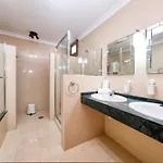 Flavia - Private Pool, Jacuzzi, Bbq And Game By Lanzarote *