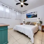 Flavia - Private Pool, Jacuzzi, Bbq And Game By Lanzarote *