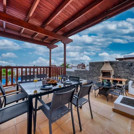 Flavia - Private Pool, Jacuzzi, Bbq And Game By Lanzarote ヴィラ プラヤ・ブランカ