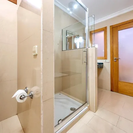 Flavia - Private Pool, Jacuzzi, Bbq And Game By Lanzarote * Playa Blanca (Lanzarote)