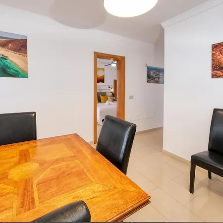 Villa Flavia - Private Pool, Jacuzzi, Bbq And Game By Lanzarote Playa Blanca (Lanzarote)