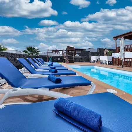 Villa Flavia - Private Pool, Jacuzzi, Bbq And Game By Lanzarote Playa Blanca (Lanzarote)