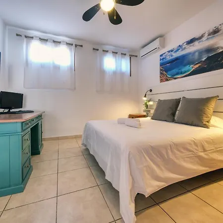 Villa Flavia - Private Pool, Jacuzzi, Bbq And Game By Lanzarote Playa Blanca (Lanzarote)