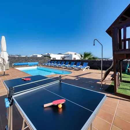 Flavia - Private Pool, Jacuzzi, Bbq And Game By Lanzarote Willa *