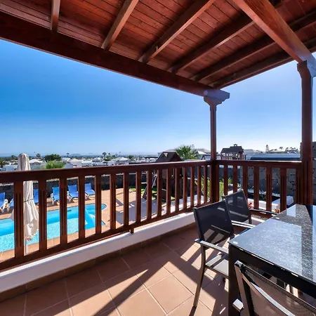 Flavia - Private Pool, Jacuzzi, Bbq And Game By Lanzarote *