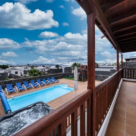 ヴィラ Flavia - Private Pool, Jacuzzi, Bbq And Game By Lanzarote