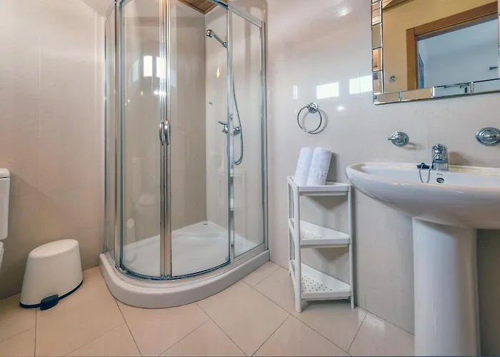 Flavia - Private Pool, Jacuzzi, Bbq And Game By Lanzarote Villa *